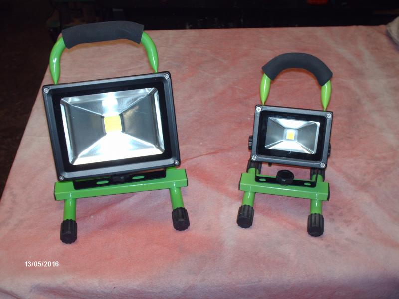 20watt (left)  10watt